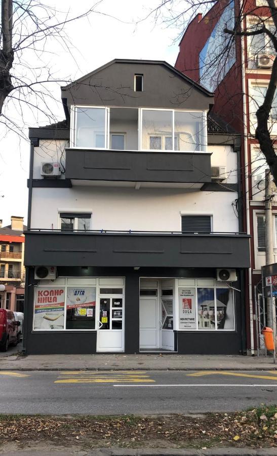 Duga Apartmani Kragujevac Dış mekan fotoğraf