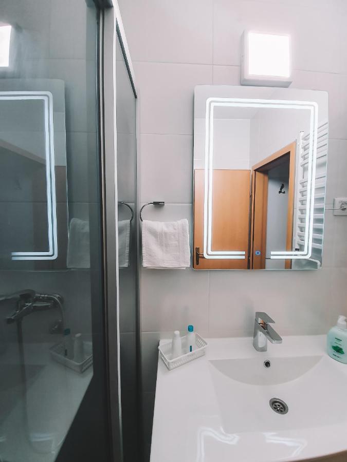 Duga Apartmani Kragujevac Dış mekan fotoğraf