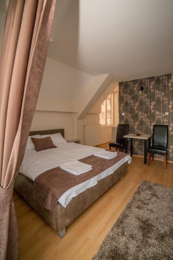Duga Apartmani Kragujevac Dış mekan fotoğraf