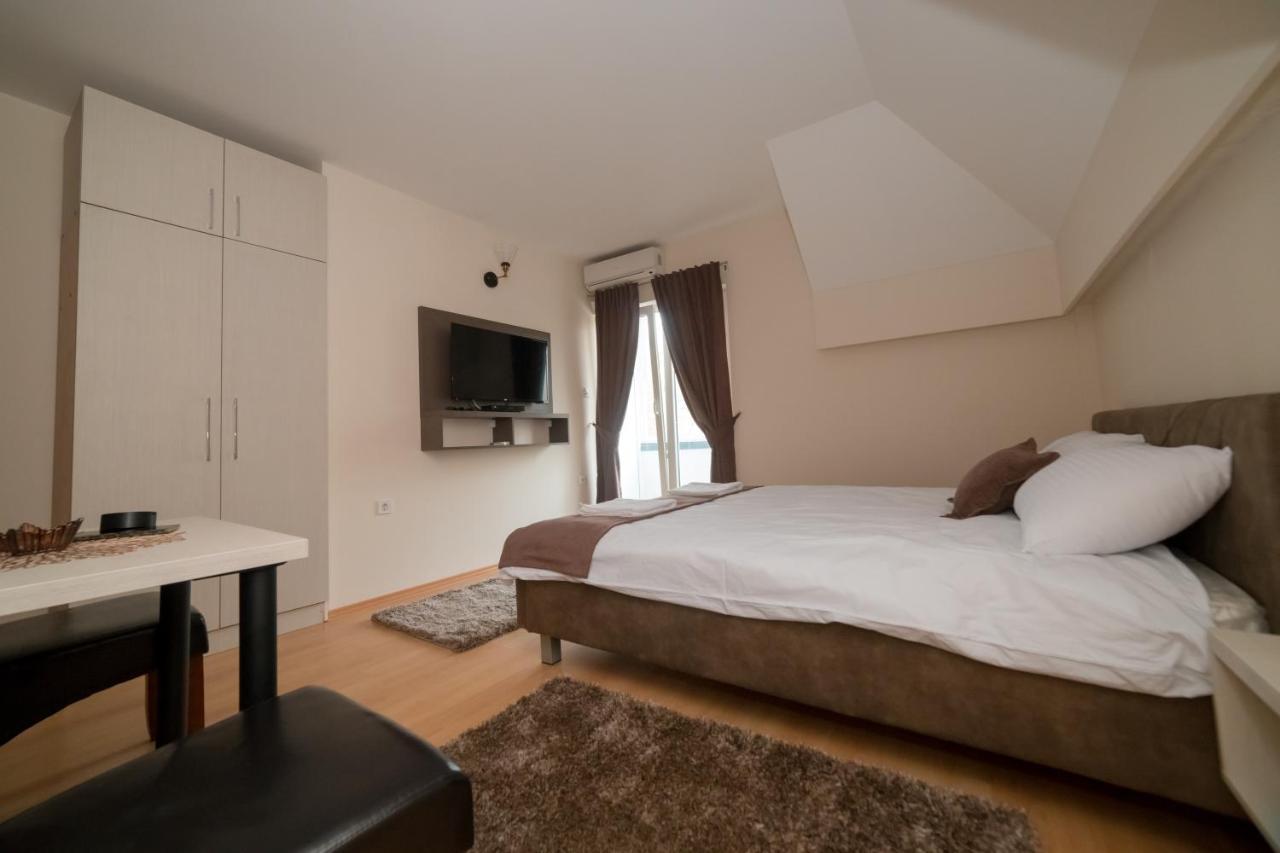 Duga Apartmani Kragujevac Dış mekan fotoğraf