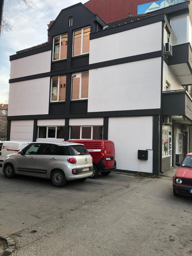 Duga Apartmani Kragujevac Dış mekan fotoğraf