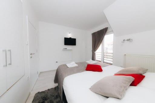Duga Apartmani Kragujevac Dış mekan fotoğraf